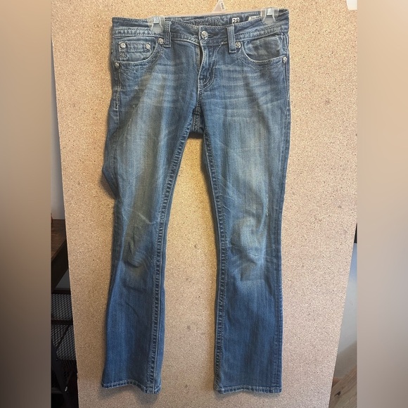 Classic Blue Women's Jeans MissMe Size 28 Bejeweled - Picture 1 of 7